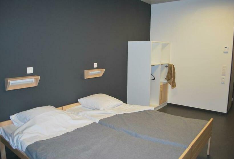 غرفة قياسية, Hostel H