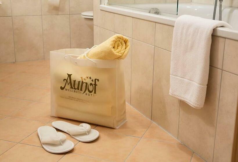 سوئیت با بالکن, Auhof