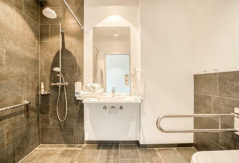 Quarto Estandar para Deficientes Físicos, Cooee Alpin Hotel Kitzbüheler Alpen