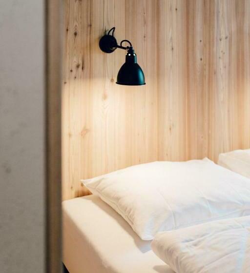 غرفة قياسية, Das Johann