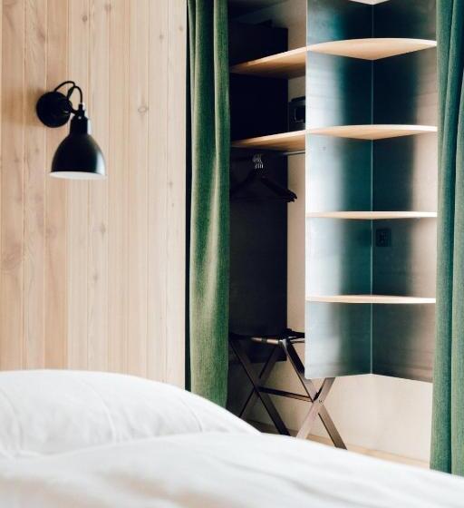 غرفة قياسية, Das Johann