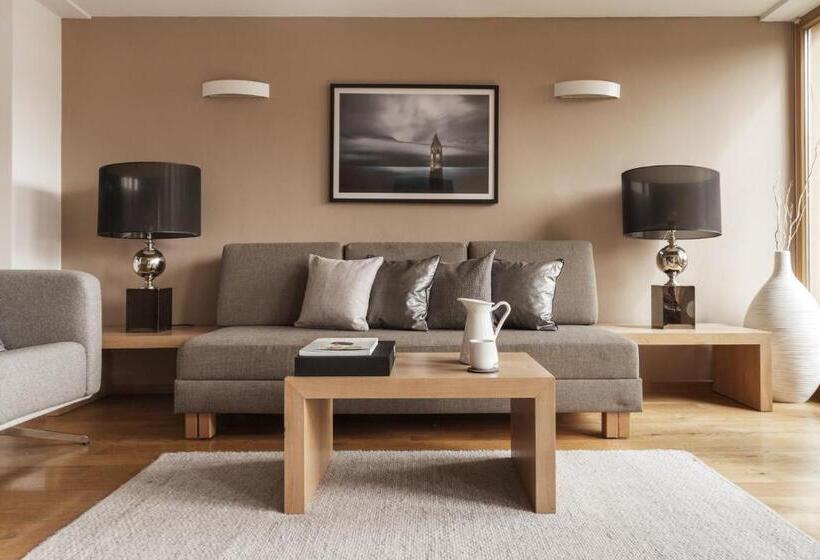 جناح دوبلكس, Gebhard Boutique B&b