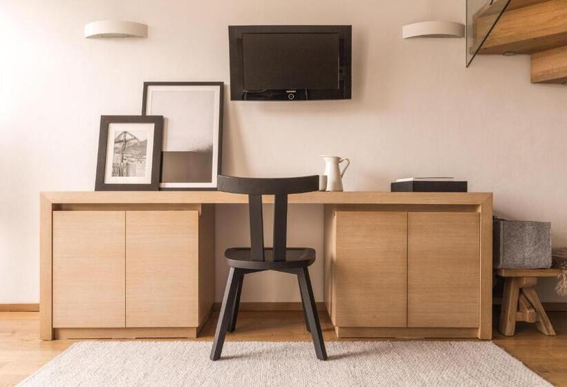 جناح دوبلكس, Gebhard Boutique B&b