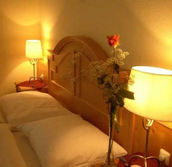 バルコニー付きスタンダードルーム, Landhotel Waldmühle