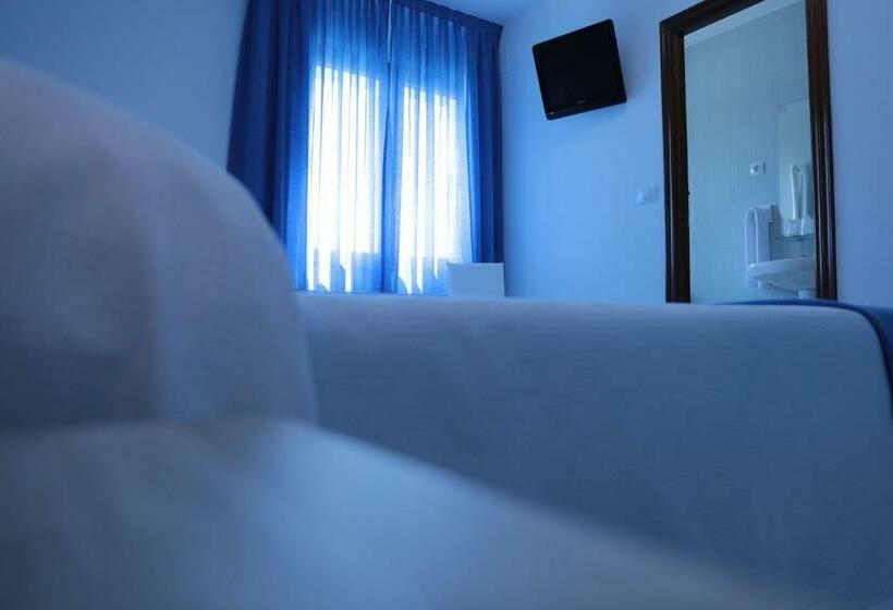 Standard Room Sea View, Playa De Las Catedrales