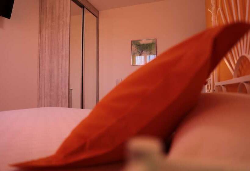 标准间, Playa De Las Catedrales