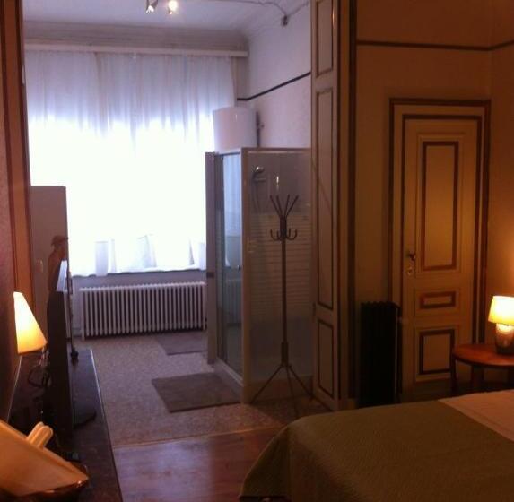 اتاق استاندارد یک نفره, Residence 18