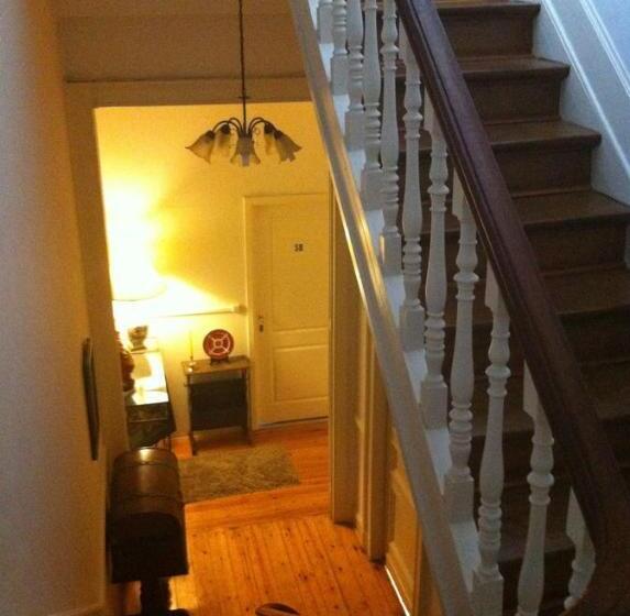 اتاق استاندارد یک نفره, Residence 18