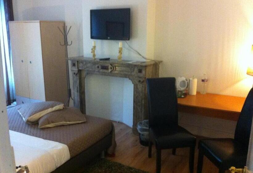 اتاق استاندارد یک نفره, Residence 18