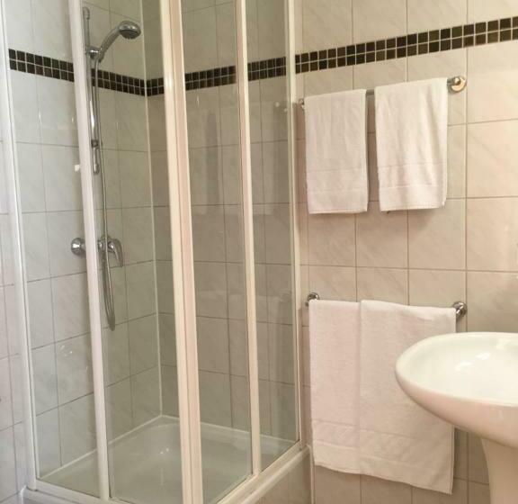 スタンダードルーム, Zur Post