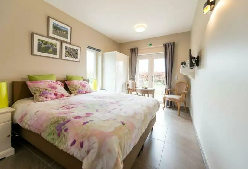 デラックスルーム, Naturisme B&b Ilmatar, Clothing Optional
