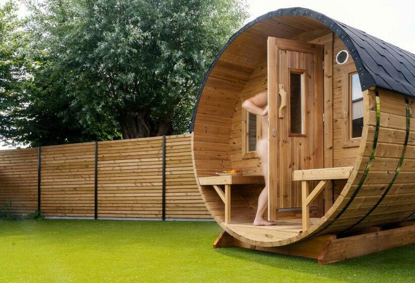 デラックスルーム, Naturisme B&b Ilmatar, Clothing Optional