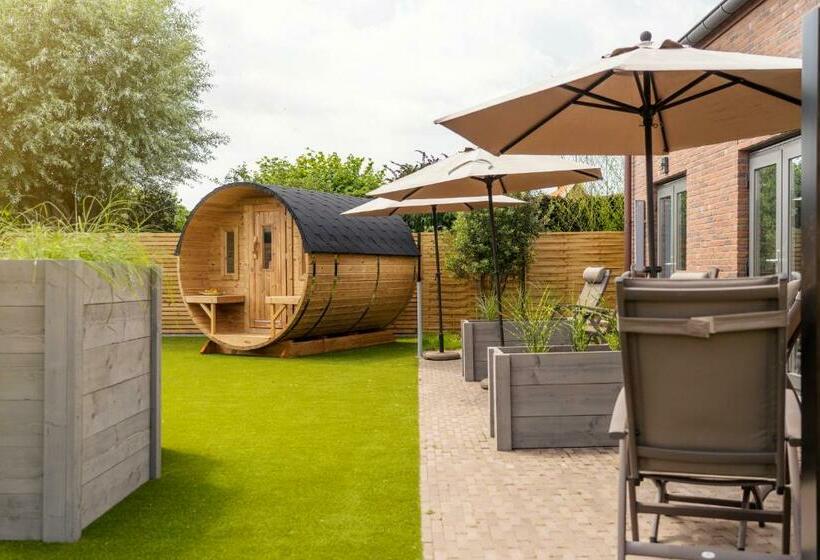 デラックスルーム, Naturisme B&b Ilmatar, Clothing Optional