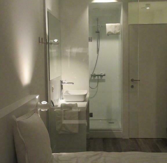 디럭스 룸, Muske Pitter