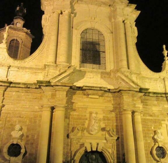 디럭스 룸, Muske Pitter