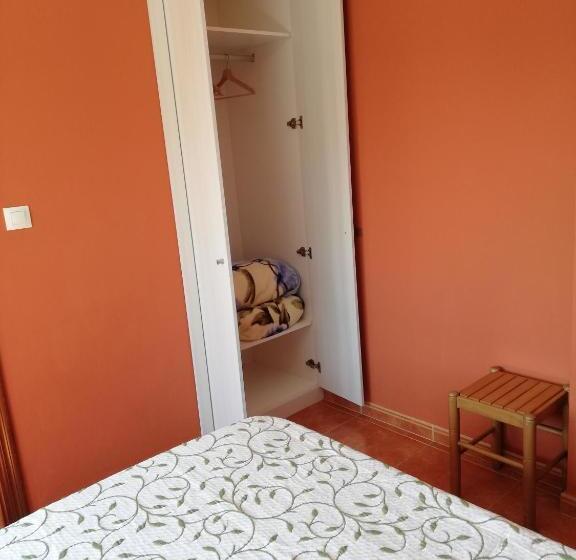 غرفة قياسية مزوَّدة بشُرفة, O Encontro