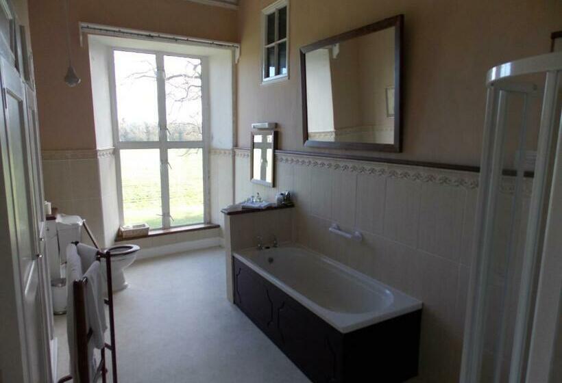 Люкс, Ash Hill B & B