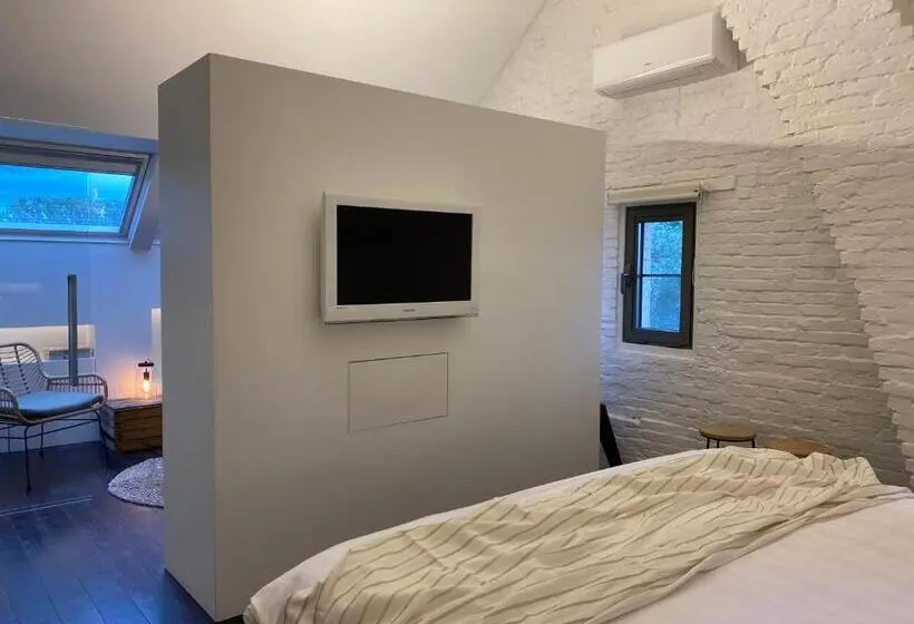 コンフォートルーム, B&b Villa Tartine
