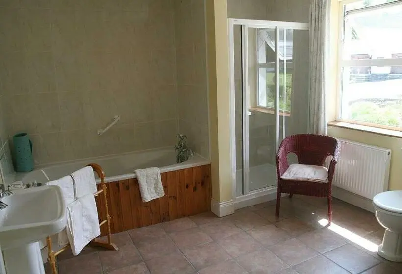 اتاق لوکس با چشم‌انداز دریا, Muxnaw Lodge