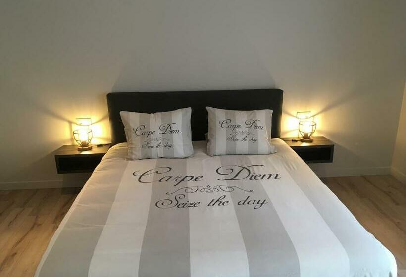 스탠다드 스튜디오 (테라스구비), Studio 't Ponton