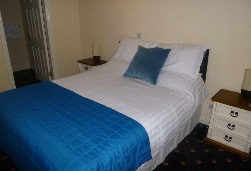 חדר סטנדרט, The Schooner Tavern