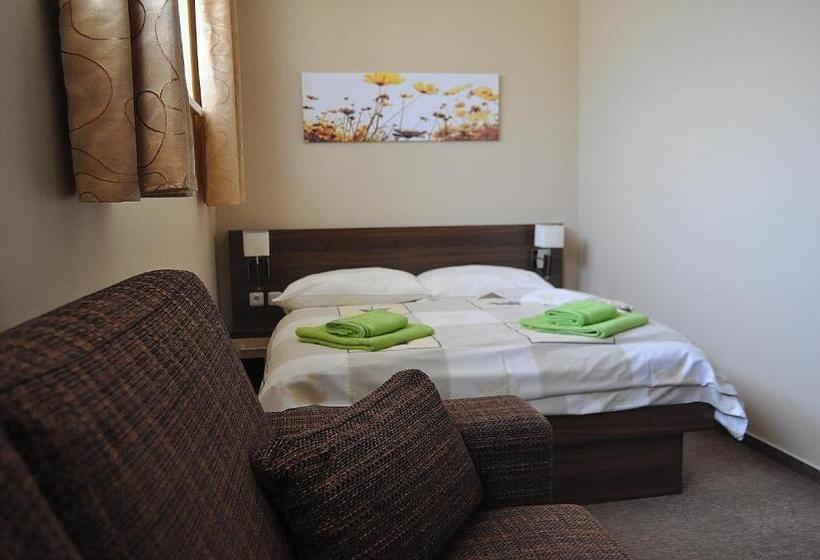 سوییت جونیور, Penzion Set