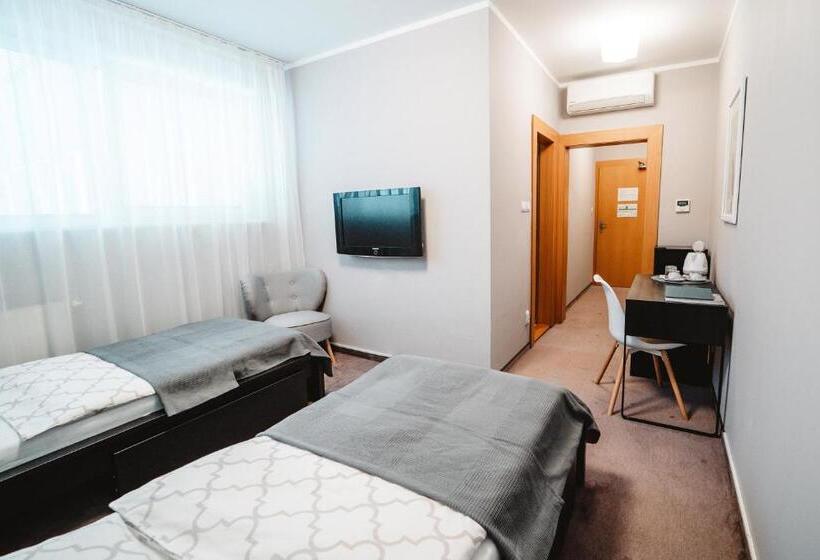 اتاق استاندارد, Penzion Set