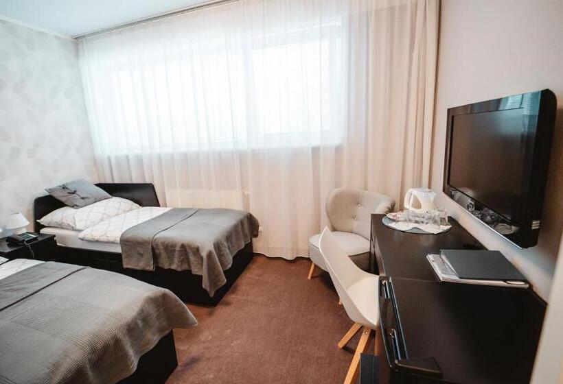 اتاق استاندارد, Penzion Set