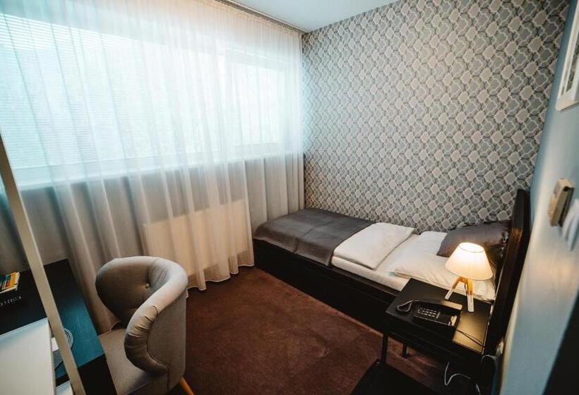 اتاق استاندارد یک نفره, Penzion Set