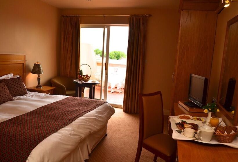 غرفة قياسية, Fairhill House