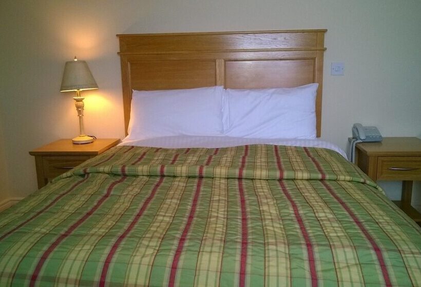 غرفة قياسية, Fairhill House