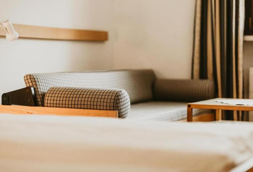 スタンダードトリプルルーム, Kernwirt