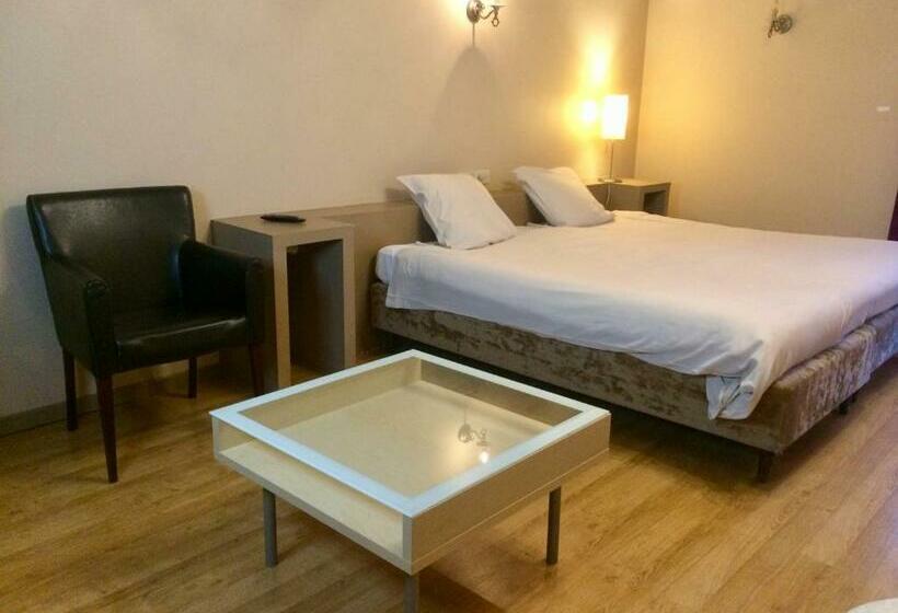 标准间, La Venerie