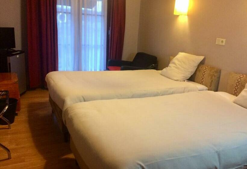 标准单人间, La Venerie