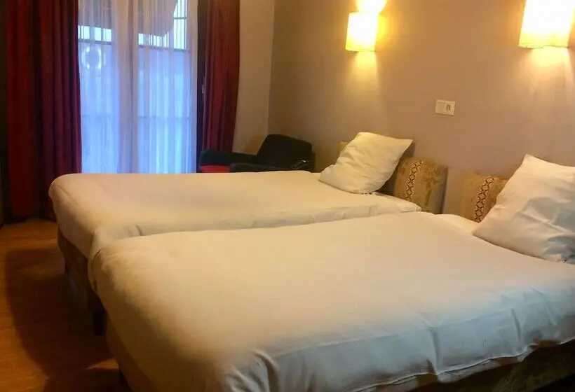 Standard Yhden Hengen Huone, La Venerie