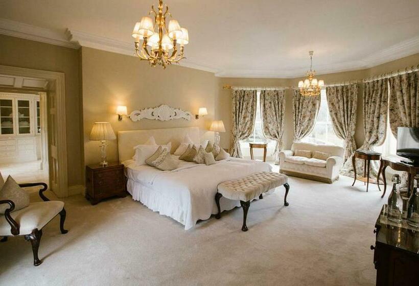 Люкс, Tankardstown