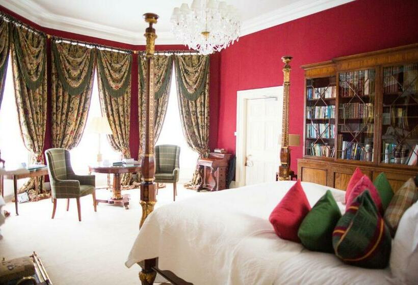 Люкс, Tankardstown