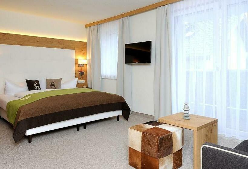 带阳台的高级房间, Post Hotel Paznaun