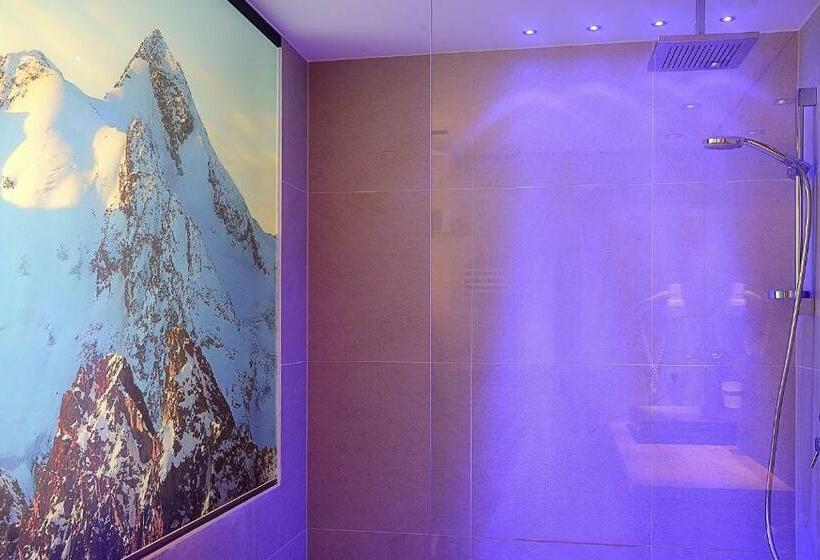 带阳台的高级房间, Post Hotel Paznaun