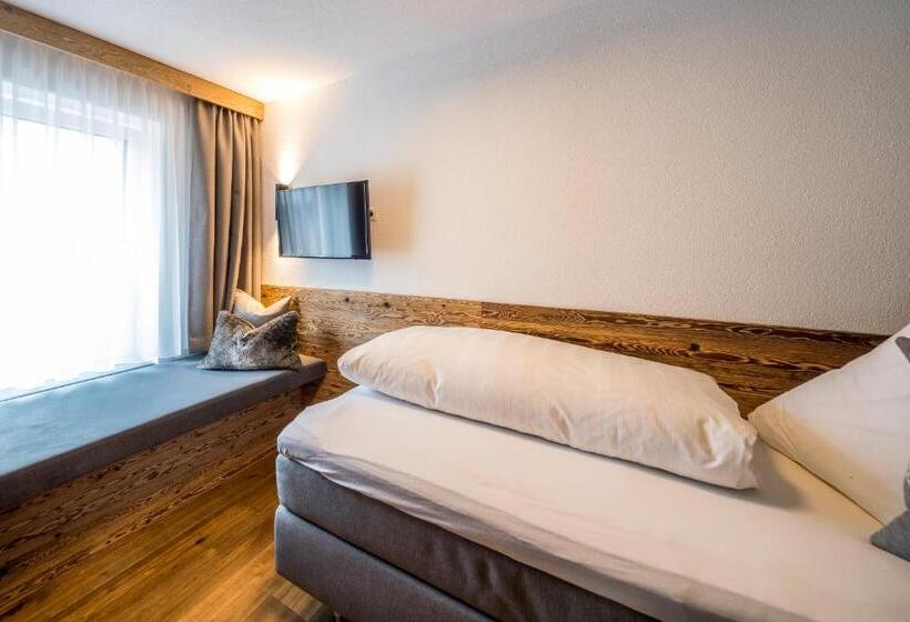 Люкс, Post Hotel Paznaun