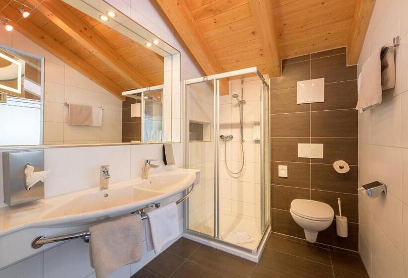 Четырехместный Номер Стандарт с Балконом, Alpinhotel Monte Superior   Silvretta Card Premium Betrieb