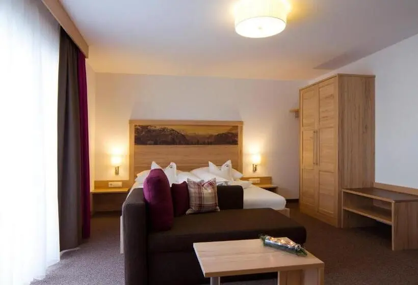 山の見えるスーペリアルーム, Alpinhotel Monte Superior   Silvretta Card Premium Betrieb