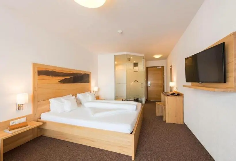 山の見えるスーペリアルーム, Alpinhotel Monte Superior   Silvretta Card Premium Betrieb