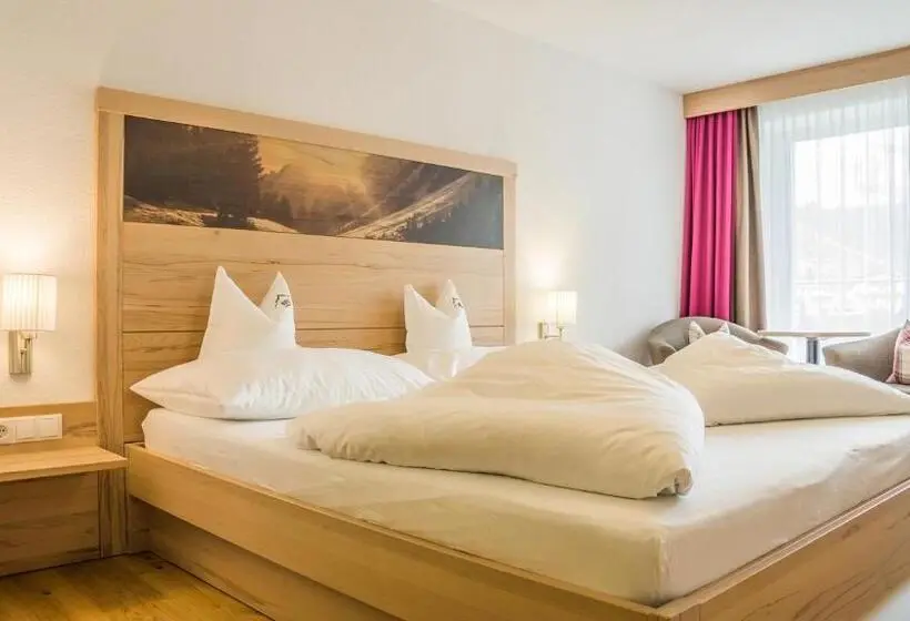バルコニー付きスーペリアルーム, Alpinhotel Monte Superior   Silvretta Card Premium Betrieb