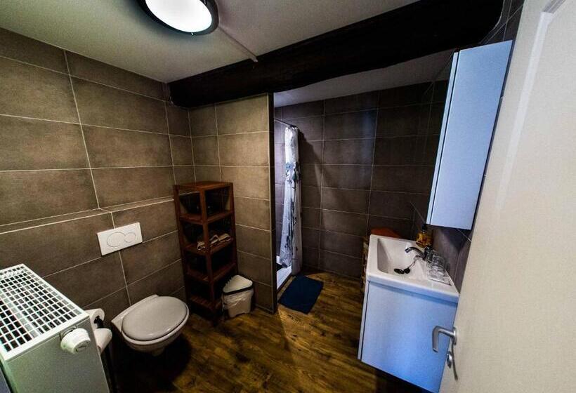 标准间, B&b Aux 10 Clefs