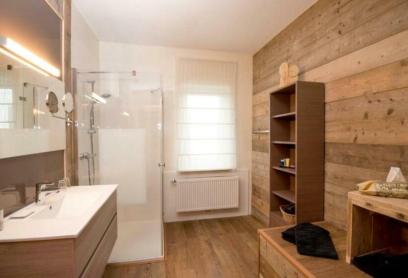 Номер Стандарт, B&b Het Groote Genoegen