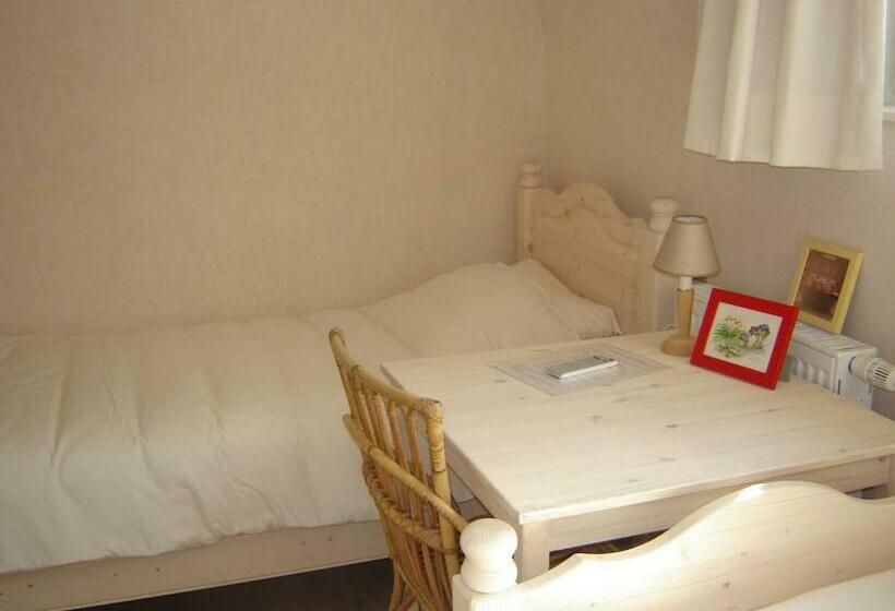 スタンダードシングルルーム, B&b Wisteria