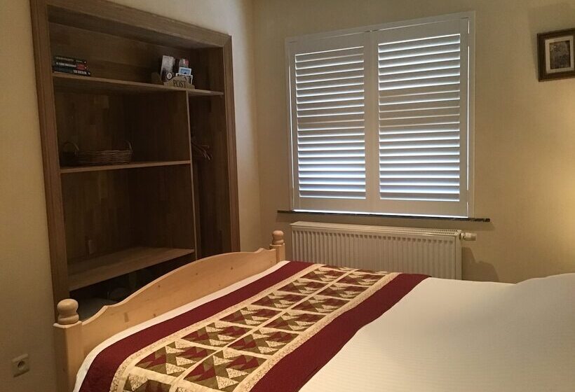 スタンダードルーム, B&b Wisteria