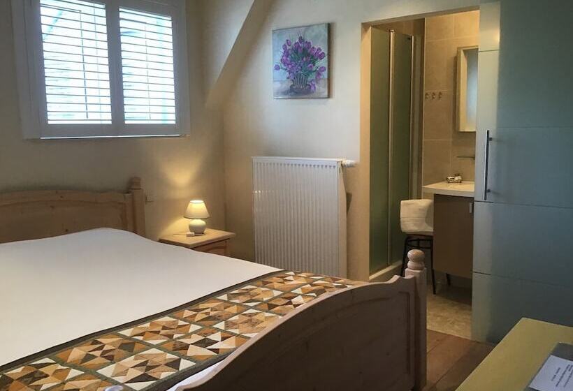 スタンダードルーム, B&b Wisteria