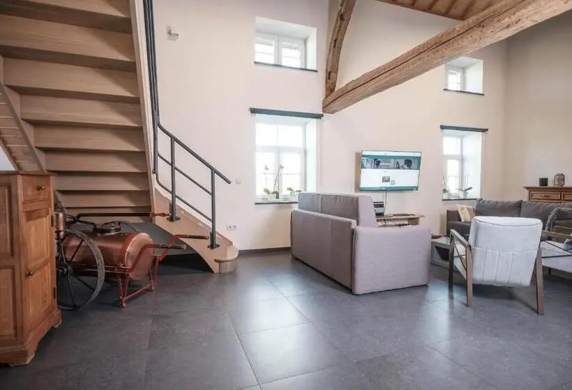 Talo 4 Makuuhuonetta, Craywinckelhof Streekbelevingscentrum